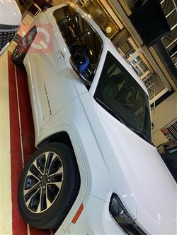 Jeep Grand Cherokee L